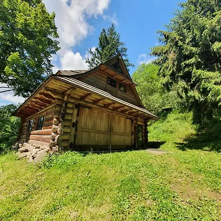 Gorski Przy Bukowej Chacie Jugów