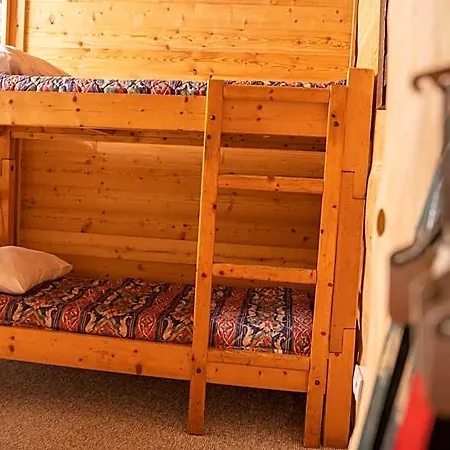 Gorski Przy Bukowej Chacie Bed & Breakfast 3*