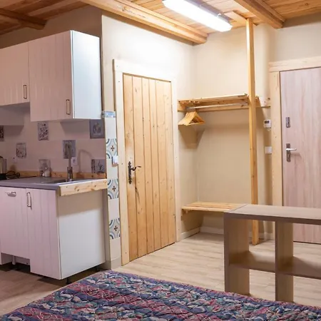 Gorski Przy Bukowej Chacie