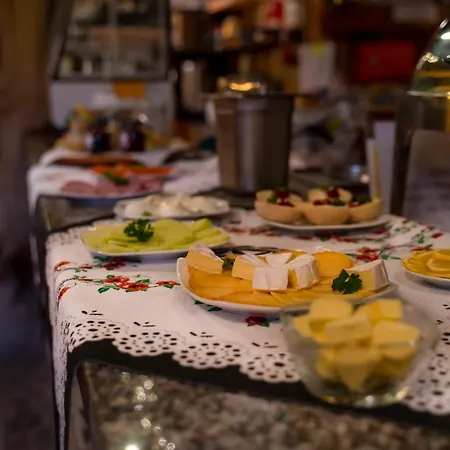Górski Przy Bukowej Chacie Alojamento de Acomodação e Pequeno-almoço