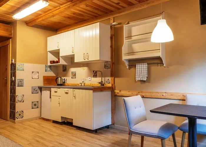 Gorski Przy Bukowej Chacie